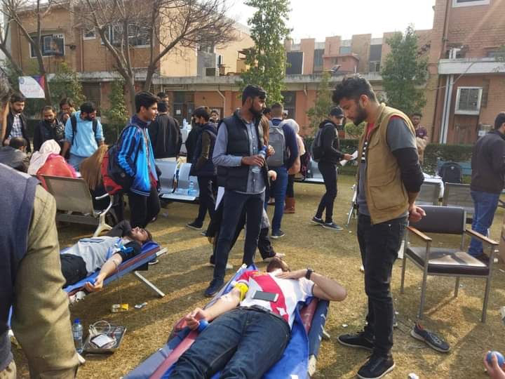 actsofkindnessp's tweet photo. Blood Donation Camp at NUML Islamabad for Thalassemia Kids of Jamila Sultana Foundation by R-Fusion (Blood Donor Hotline by Acts Of Kindness Pakistan). Alhamdulillah 134 Blood Bags have been collected at this camp.

#ActsOfKindnessPk #KindnessSquad #practicekindness #rfusion https://t.co/OL7bmNXf0A