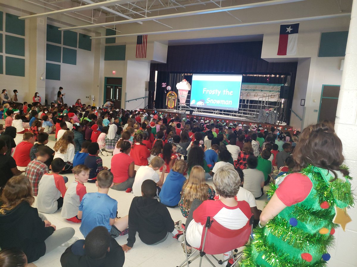 kelleynorrisPFE's tweet photo. Holiday Sing-a-long!
MBE bears!
#humbleisd_mbe
#mbebears2020
#mbeisfamily https://t.co/BtnOMl43Rd