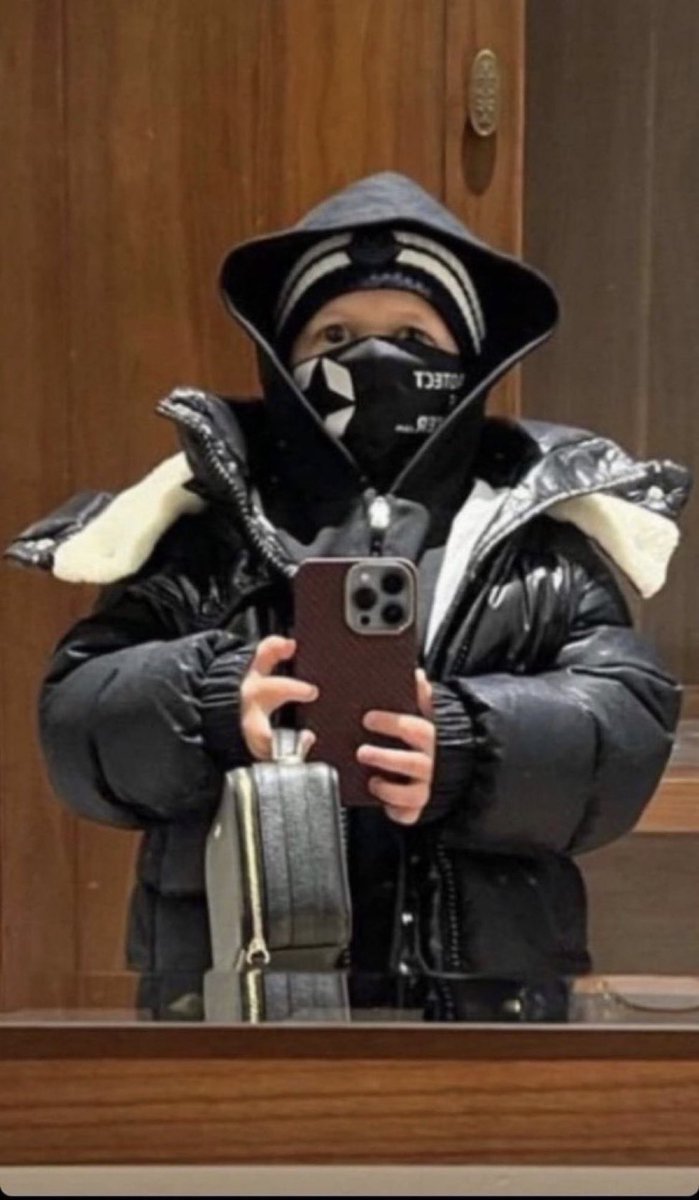 El que roba los abrigos viendo cómo salís por la puerta del bar rozando la hipotermia #PORRAJAZZ