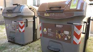 A Pistoia prosegue il posizionamento dei cassonetti digitali per l’organico. Anche la prossima settimana attivi i presidi di Alia sul territorio per “accompagnare” i cittadini nella fase finale di trasformazione del servizio.

Leggi qui tutte le info: bit.ly/3J2j0c6