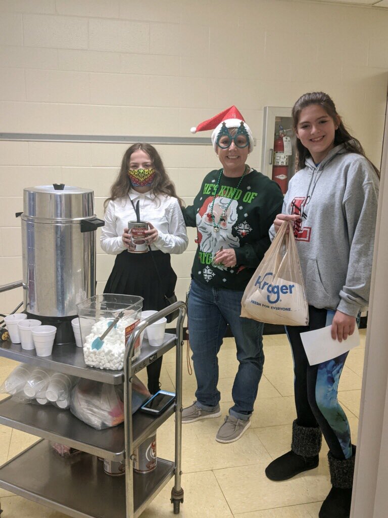 NRMS spreading some Holiday Cheer and kindness to staff and students. <a href="/NREVSD/">New Richmond EVSD</a> <a href="/NRMiddleSchool/">Court Lilly</a>