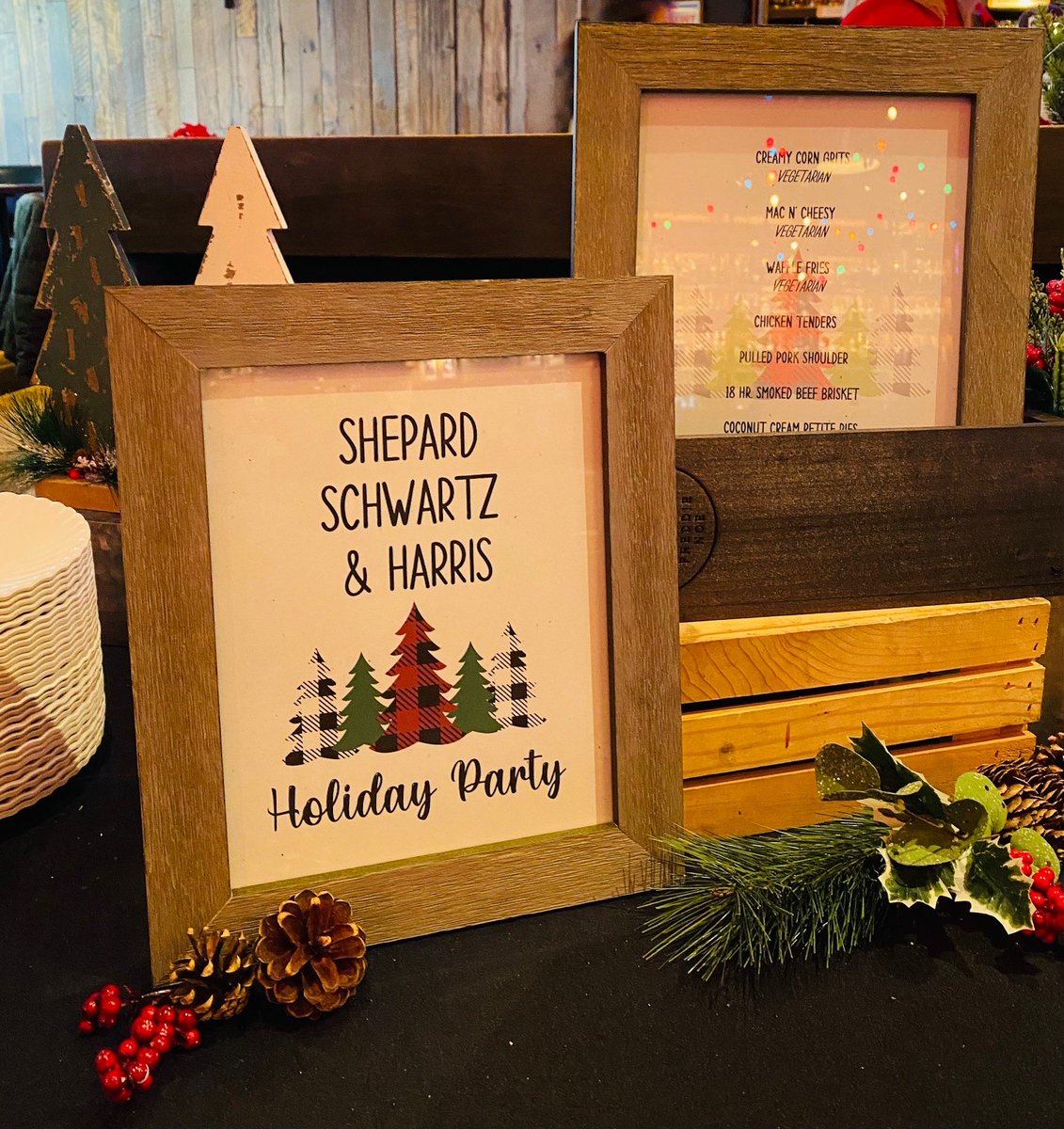 ssh_cpa's tweet photo. Happy Holidays to all of our awesome employees! At SSH, our people &amp; culture are what makes the firm great. Cheers!🎄 https://t.co/yP7ptB4opt