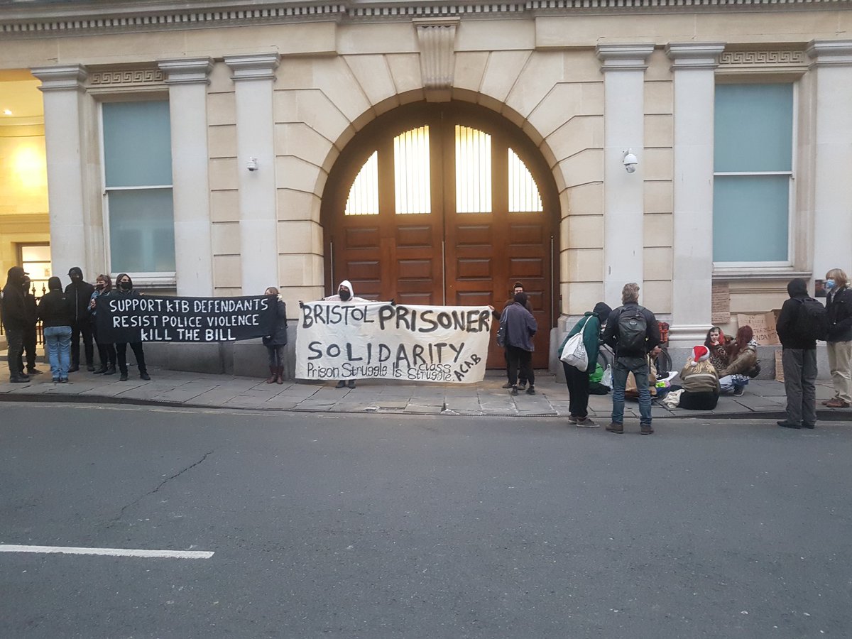 BristolActivist's tweet photo. 14 years for Ryan Roberts, convicted of riot, attempted arson with intent to endanger life; attempted arson being reckless as to whether life is endangered and arson being reckless as to whether life is endangered. Supporters are outside the courthouse.
#KillTheBill #RyanRoberts https://t.co/7VeD1NxEsv