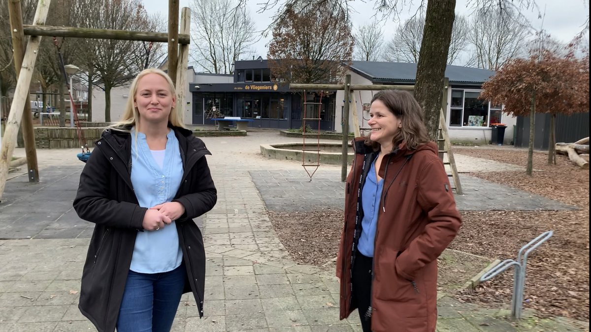 Los verkeers- en parkeersituatie voor deze #fijneschool en buurt op! youtu.be/HLUMDSh8Ruk #DaltonschoolDeVliegeniers Kinderen krijgen goed #onderwijs Buiten 't schoolterrein moet #verkeer beter; juist omdat deze school #groeit en bloeit Schr. vragen bit.ly/3e42Wbg