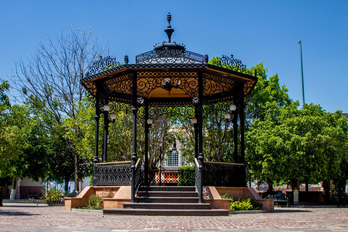 Uno de los #PueblosMágicos más bellos es #JalpeDeCánovas 😍❤ Ven a conocer y pasear por sus calles y probar su gastronomía 🥰 #ViveGrandesHistorias