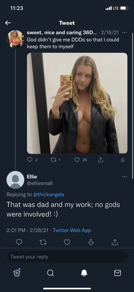 thickangela's tweet photo. This was actually so iconic of her https://t.co/tacvFx78kg