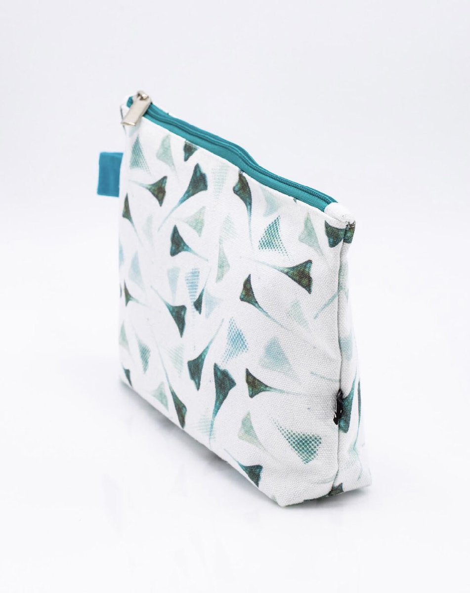 Cognitive Surplus tweet media