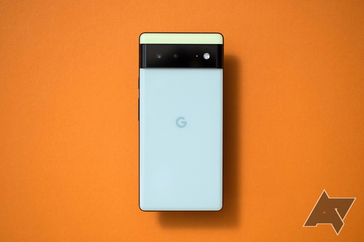 AndroidPolice's tweet image. The Google Pixel 6 is our 2021 phone of the year androidpolice.com/pixel-6-phone-…