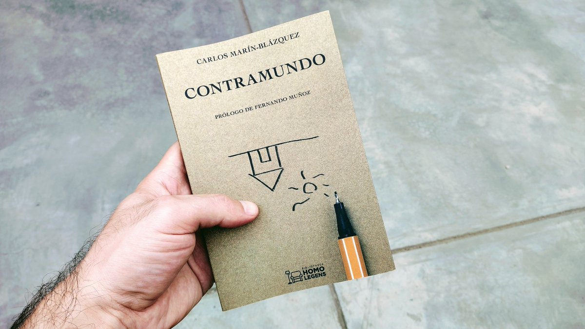 rubendgu's tweet photo. Tras 40.000 km recorridos (entre #España y #Perú) en casi 2 años, y a pocas horas de que viaje otros 10.000 km más de vuelta a la #Navidad española, llega el momento de #Contramundo 📖 Ruego al autor, @marin_blazquez, que perdone mi demora 😅 Ya mismo vuelo por sus #aforismos ✈️ https://t.co/Vq6ZV63crj