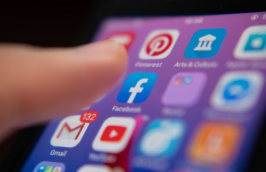 The BMJ (@bmj_latest) on Twitter photo In an open letter to Mark Zuckerberg, editors at The BMJ <a href="/fgodlee/">Fiona Godlee</a> and <a href="/KamranAbbasi/">Kamran Abbasi</a> urge Facebook to correct a “fact check” of a recent investigation that they say is “inaccurate, incompetent, and irresponsible”
bmj.com/content/375/bm… In an open letter to Mark Zuckerberg, editors at The BMJ <a href="/fgodlee/">Fiona Godlee</a> and <a href="/KamranAbbasi/">Kamran Abbasi</a> urge Facebook to correct a “fact check” of a recent investigation that they say is “inaccurate, incompetent, and irresponsible”
bmj.com/content/375/bm…
