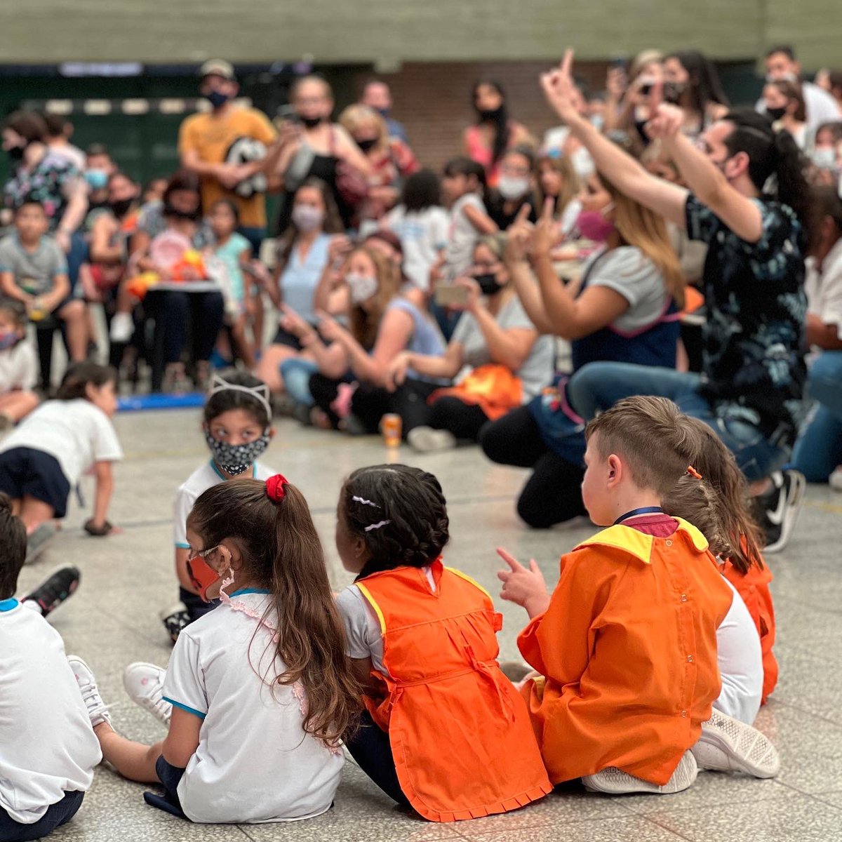 Educacion_SM's tweet photo. 30 𝗔𝗡̃𝗢𝗦 𝗗𝗘𝗟 𝗝.𝗜. N°913 - "𝗗𝗼𝗺𝗶𝗻𝗴𝗼 𝗙. 𝗦𝗮𝗿𝗺𝗶𝗲𝗻𝘁𝗼" 👧🏻👦🏻

Estamos muy felices y agradecidos de haber participado del cierre de ciclo 2021 y aniversario N°30 del Jardín de Infantes 913.

@jaimemendezh 
@andreslagalaye https://t.co/d8oAxJgvza