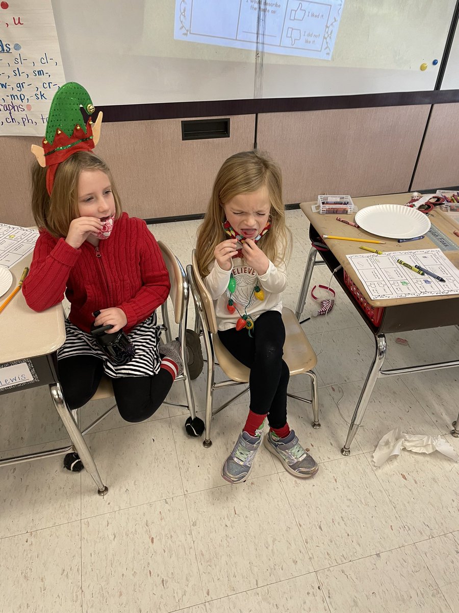 Some friendly candy cane taste testing. Most were delicious … some not so much. 🤪❤️🤍

#8DaysTillChristmas 🎄✨