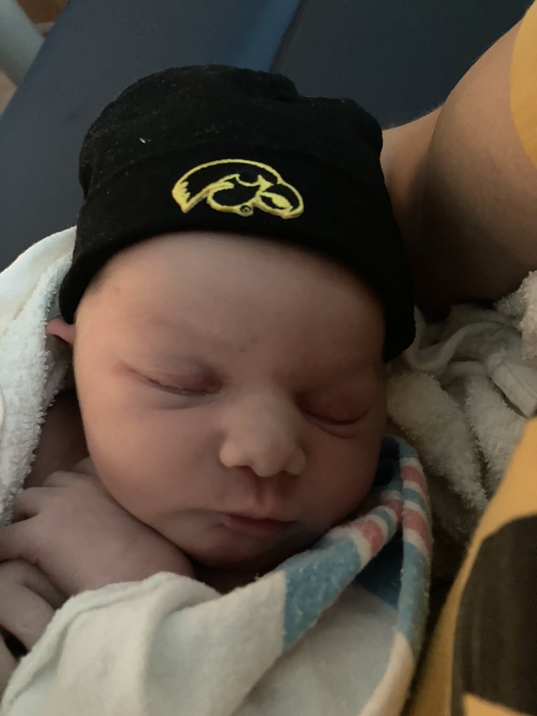 joshbeaird21's tweet photo. I’m a dad! https://t.co/XUkonfMeqa