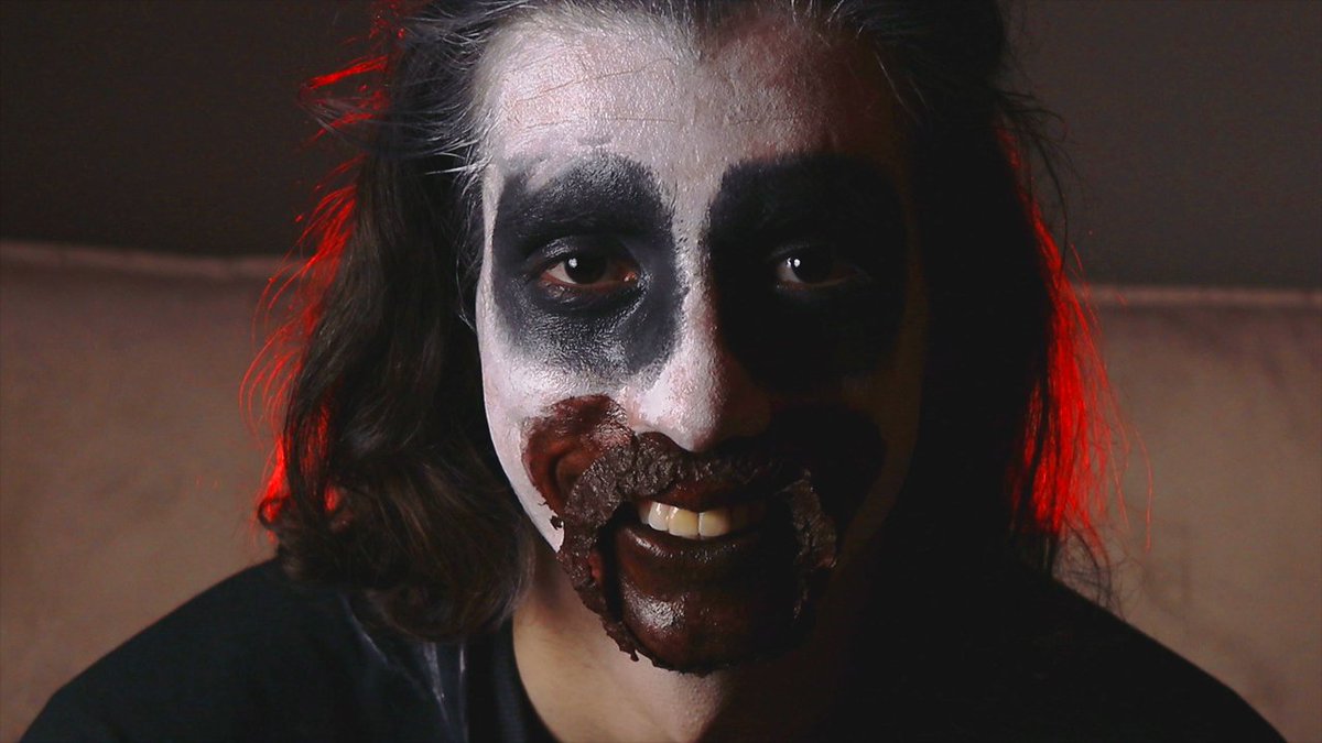 É hoje, galera!!!
Oficialmente às 16 horas sai o clipe do Comedor De Cu!
Esse foi o vídeo que mais me deu trabalho de ser produzido, então venho aqui humildemente pedir o apoio de vocês para dar aquele engajamento gostoso quando clipe estiver no ar.