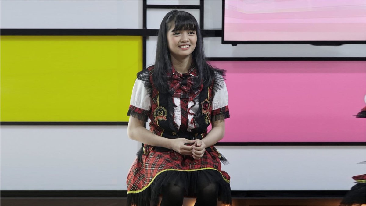 Afiiqaaahh's tweet photo. #10thAnnivJKT48KickOff 🎂🥳🎉🎊💘 https://t.co/jn2EVns6gA