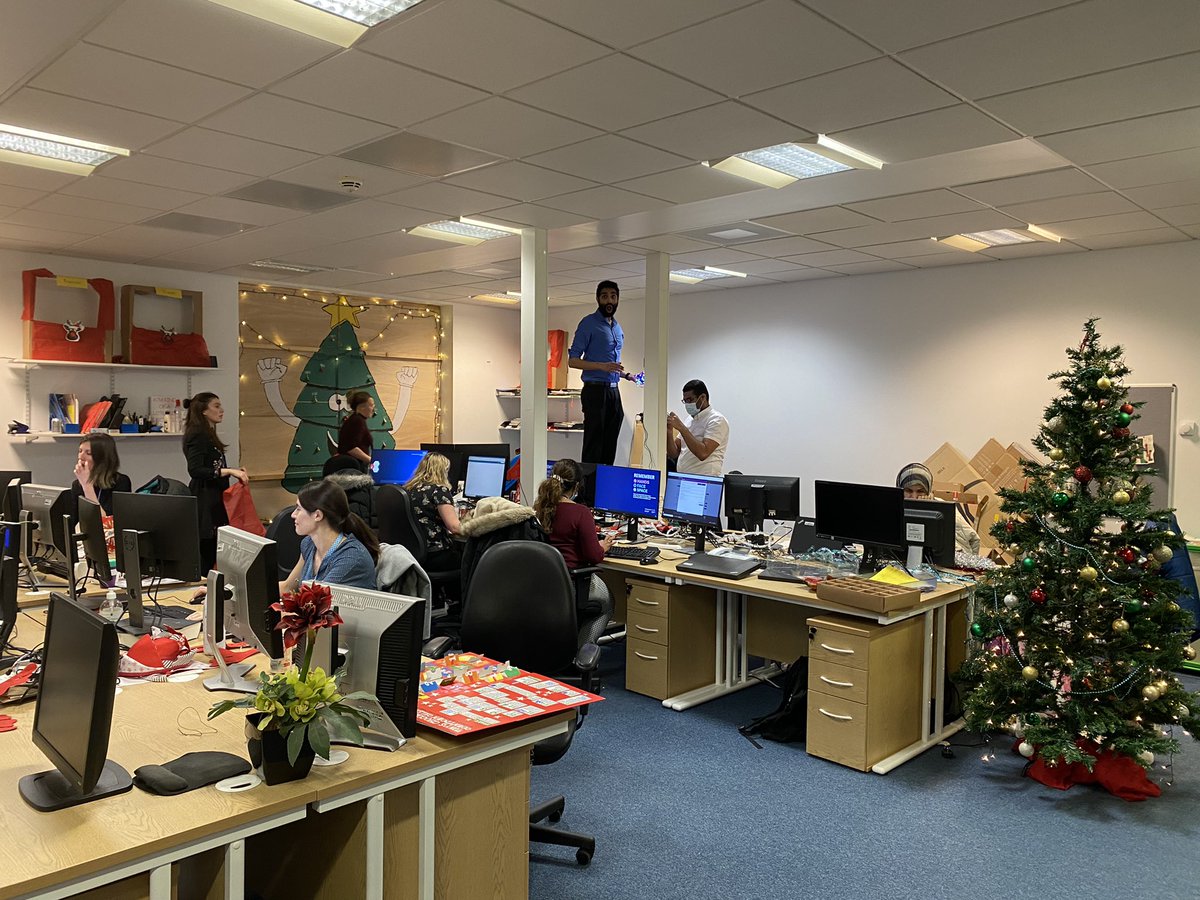 Oncology SpRs raising the stakes in the NCCC Christmas Decoration competition 🎅🏻🎄🎁
