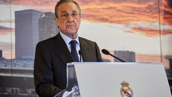 RMadridFrance_'s tweet photo. 🚨Le Real Madrid veut reproduire un mercato Galactique en 2022, similaire à celui de 2009. Florentino Perez voit cette année 2022 comme le début d’une nouvelle ère avec El Nuevo Santiago Bernabéu et VEUT créer une équipe historique.

(@AS_SergioSantos🎖) https://t.co/paRsI7pFqr