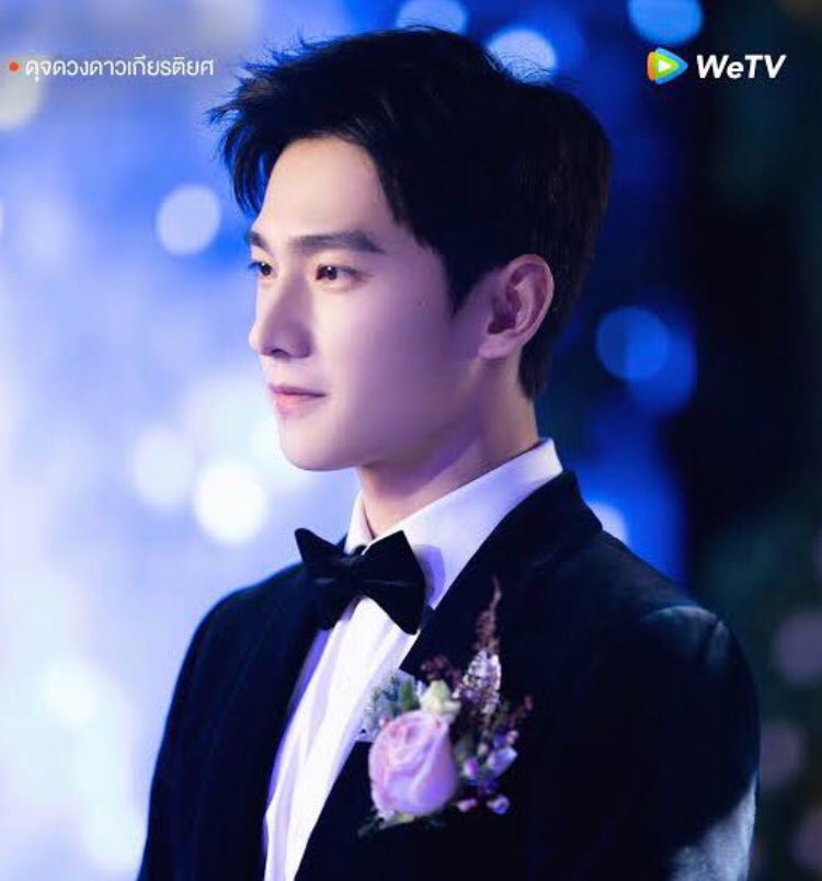 iam_bbb's tweet photo. Support Yang Yang #WeTVawards2021XYangYang https://t.co/rmYID9vw7k