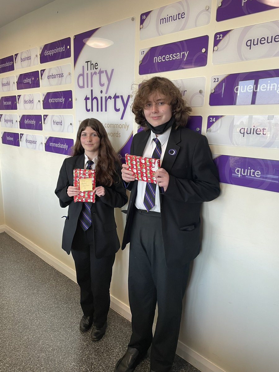OutwoodHindley's tweet photo. 📚 Just some of our book advent calendar and Christmas literacy challenge winners! They were very excited to receive books as prizes! 📚 #ReadingMatters https://t.co/fncXxY6UnZ