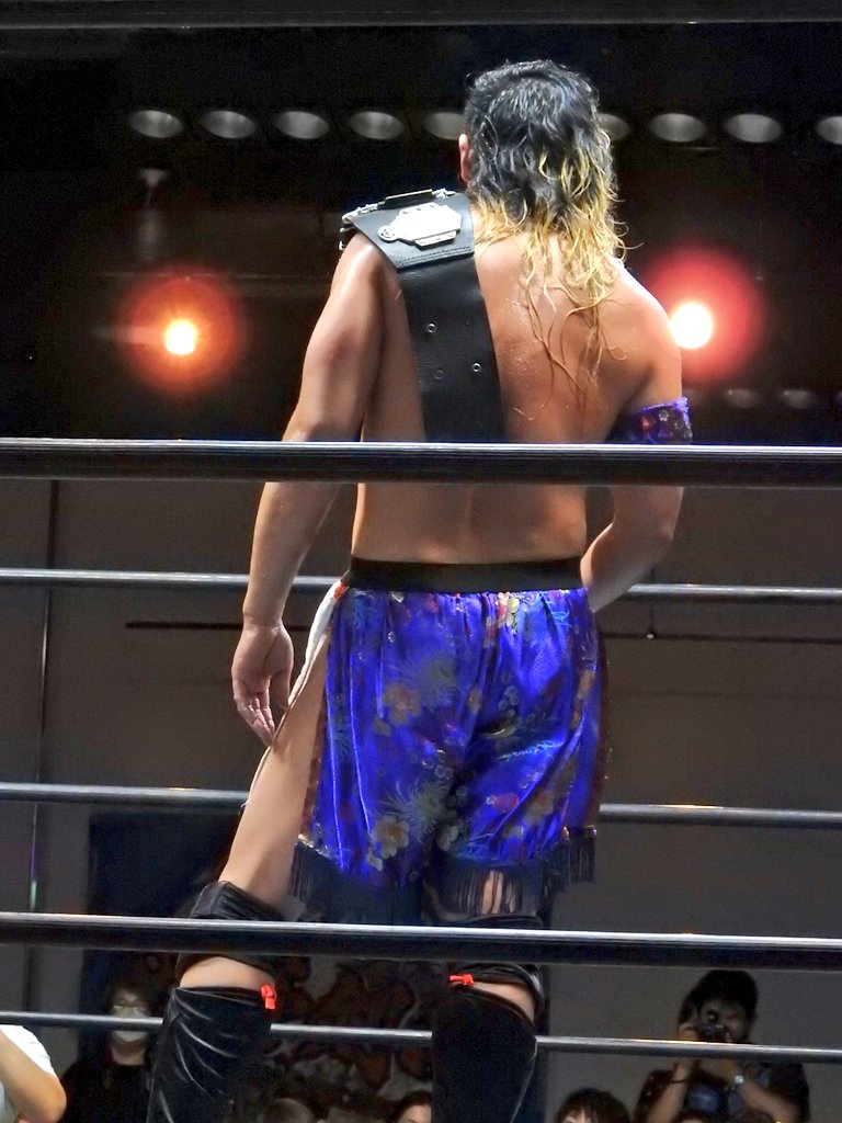 ks08106278's tweet photo. 締めのマイク楽しみです✌️
#近野剣心 #ダブプロレス #DavePro https://t.co/Wu9O9pf6Xm