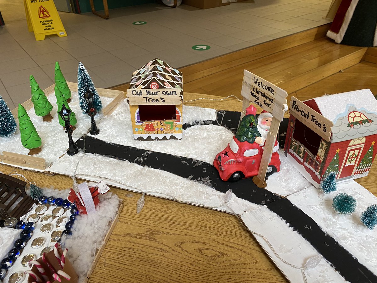 mrs_brunskill's tweet photo. Over the last few weeks my students @staugustinewcd demonstrated creativity and resilience by creating some incredible displays for our โChristmas Market.โ Iโm so proud of their efforts, collaboration and I loved watching them build and problem solve! #elvesatwork #christmasmagic https://t.co/rVeWNl75XF