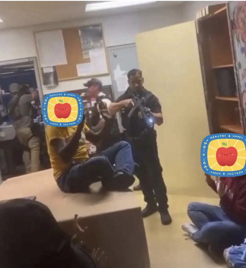 Lisa Dalachinsky tweet media