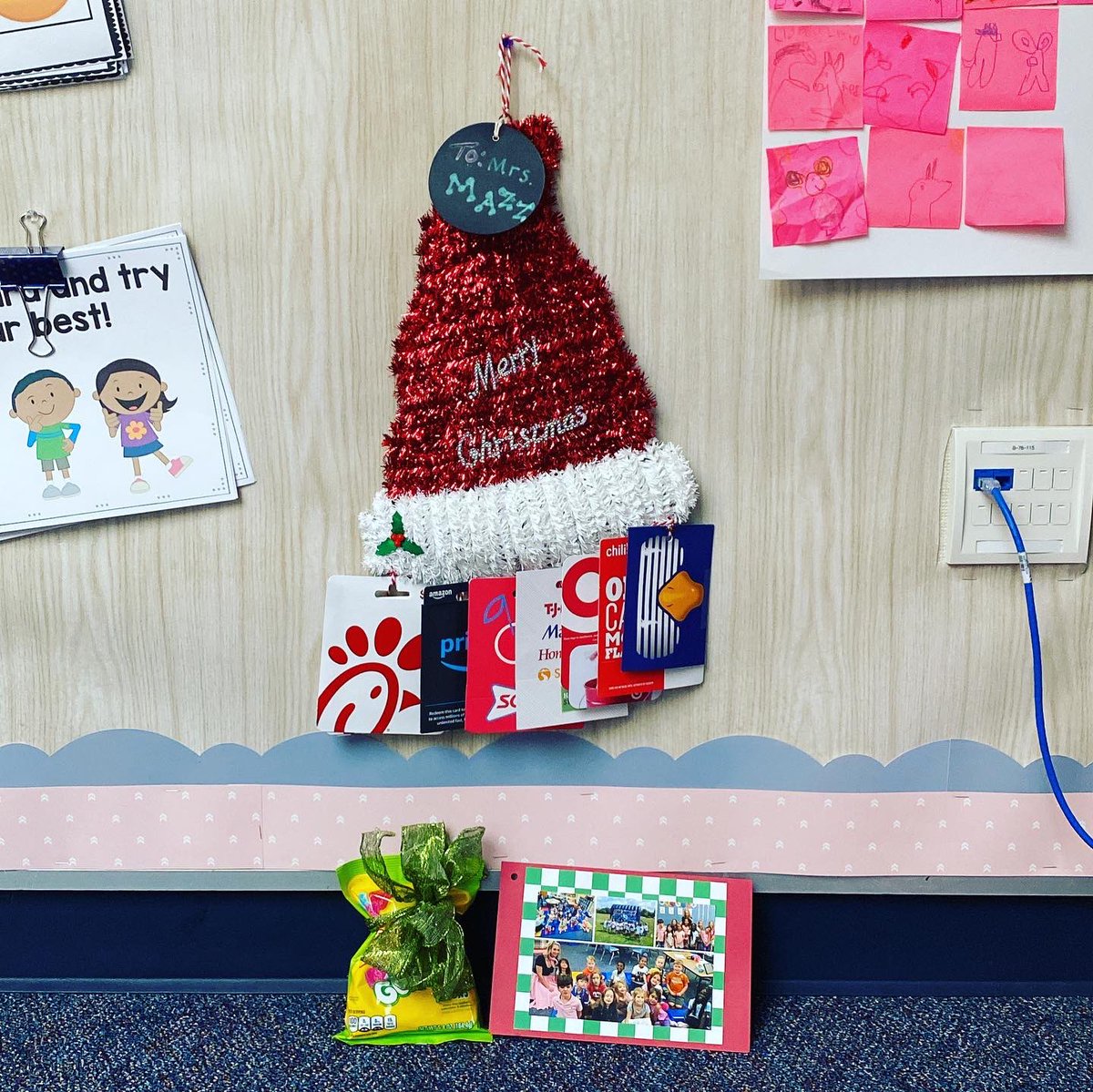 I have the greatest families 💚 they all helped my amazing room mom make this magical gift happen! I can’t say “THANK YOU” enough! Your love and support is so appreciated 🥰  Have a wonderful break everyone, see you in January! #walstars #mymisd