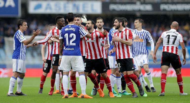 _FutbolMania_'s tweet photo. 💣💥 ¿Qué derbi español es el más emocionante?

RT🔃. REAL MADRID - ATLETI
FAV ❤️ REAL BETIS - SEVILLA
💬 ATHLETIC - REAL SOCIEDAD https://t.co/UQd3bE0uz4