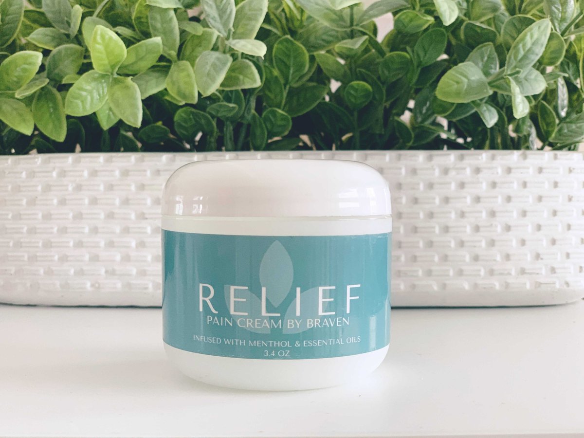 BravenlyGlobal's tweet photo. ✨Purchase the Breakthrough Bundle or the Good Vibes Bundle + get Relief for FREE! ✨

Our FREE Bravenly Relief is added into these bundles, because we know New Years resolutions of working out! This means sore, tired, achy muscles, with these workout resolutions! https://t.co/jOLj410FjY