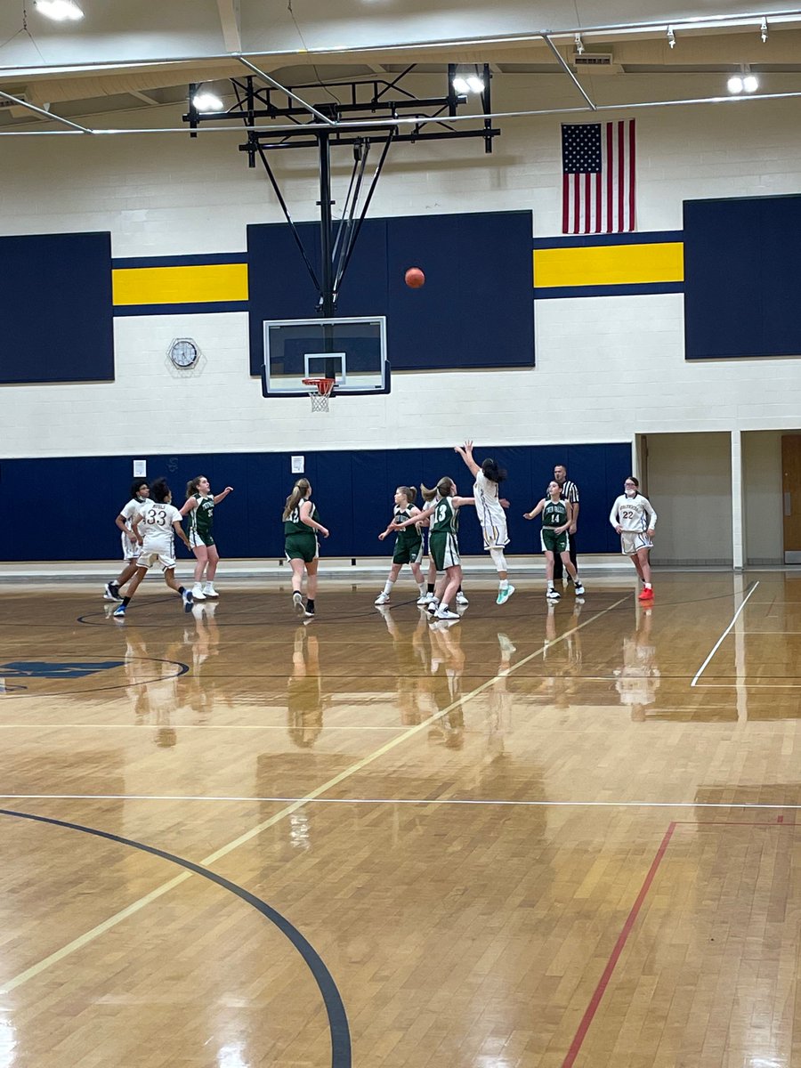 MsCiccarelli's tweet photo. Let’s go Muhls! 💙💛 @MuhlsAthletics https://t.co/zAI1tz7vVt