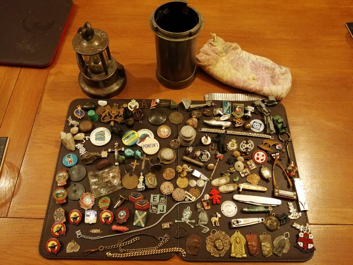 corrie_shelley's tweet photo. Took the lid off this old miners lamp to see if the battery was still inside and could be reconditioned.... To find a treasure trove of trinkets my granddad had squirrelled away. This hasn't been opened in over 30 years. #mademesmile #coalmining #minerslamp #heritage #memories https://t.co/px73Cqnoqg
