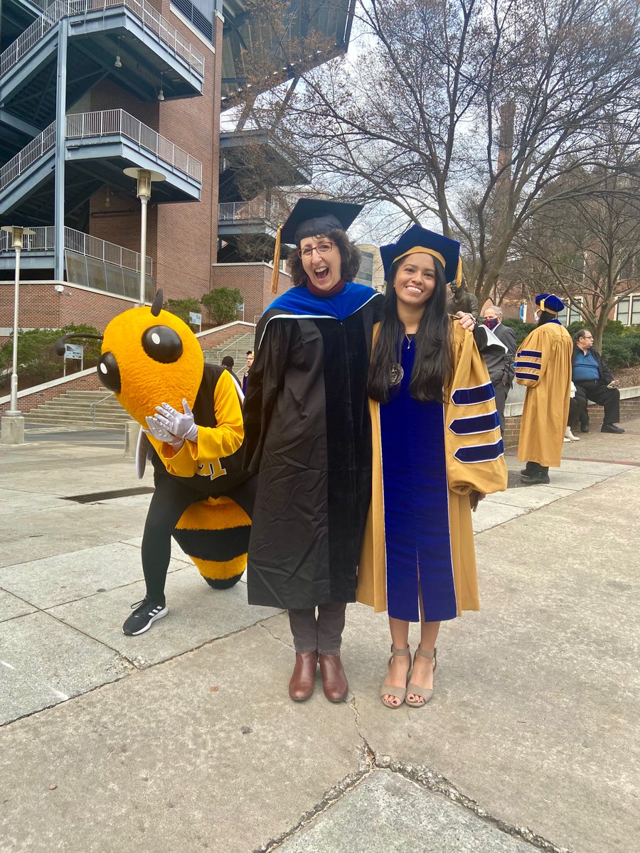 minda_mo's tweet photo. Graduated! So grateful for supportive family, friends and faculty. Excited to be the first graduate from the @GaTechOcean Program! https://t.co/iSVx2oZT7F