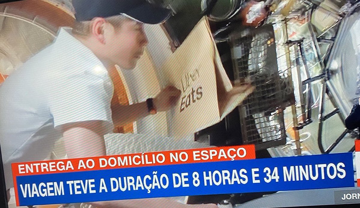 Mas a minha casa não chegam vocês, seus caralhos.