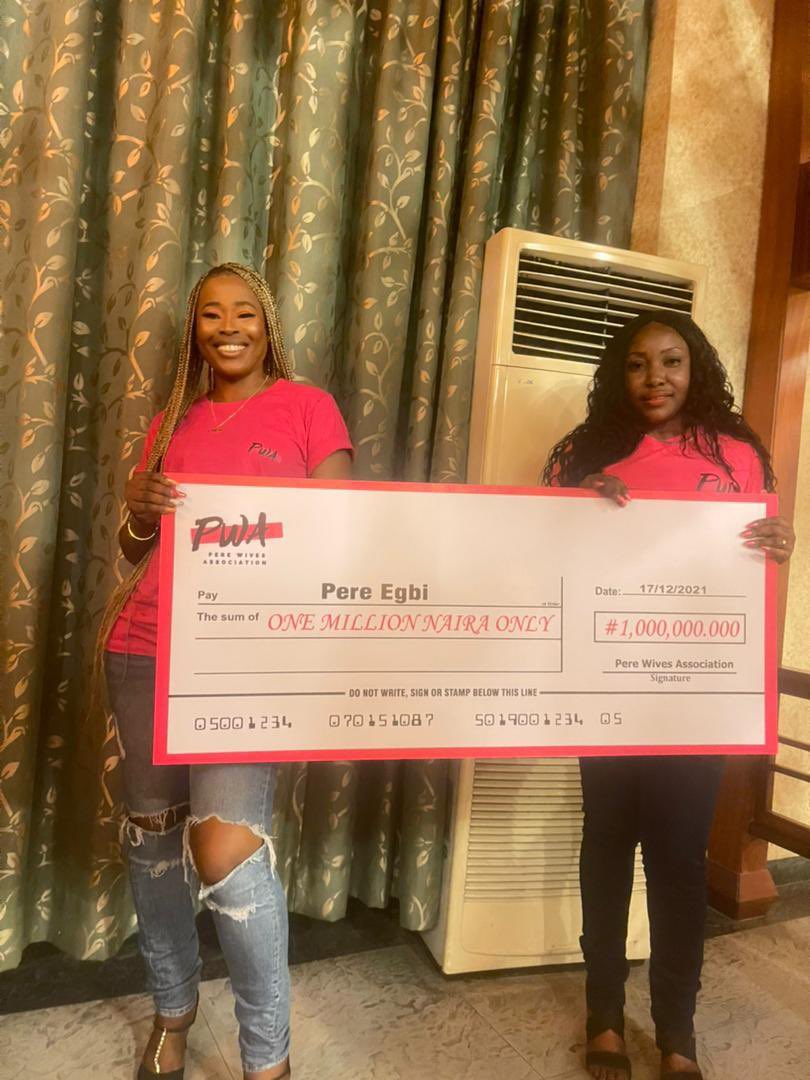 akuaedith's tweet photo. No fanbase beats @Perewives !
The way they hold Pere down is insane. 
Patriots all over the world appreciate you. You’re the real MVP’s

#bbnaija https://t.co/GnCIX1yHPE