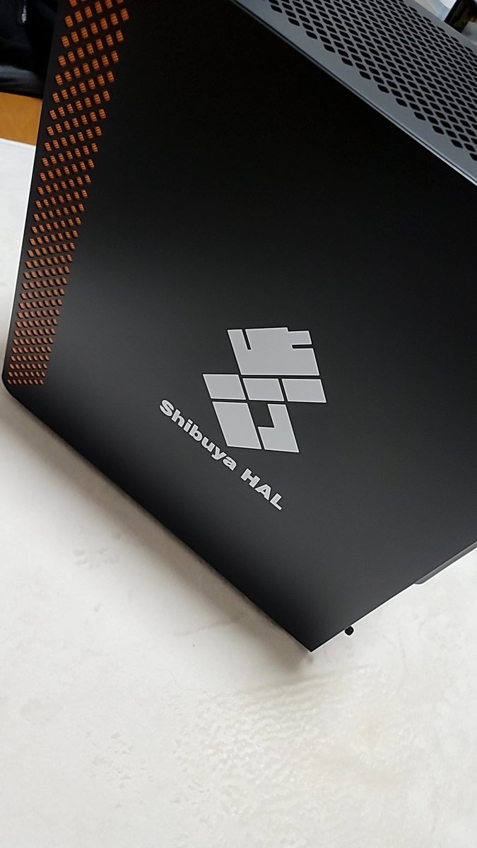 snake9462's tweet photo. きたああ！！
初ゲーミングPCデビュー！
人生で一番高い買い物だった🥳
かっこいい、ずっとペックスでキーマウ練習とか、マイクラ、モンハンライズ、vrと色々やったらこんな時間🙄
もう24時間おきてる。寝ます
#ゲーミングPC
#渋谷ハル 
#渋ハルpc https://t.co/g4btrCYfY8