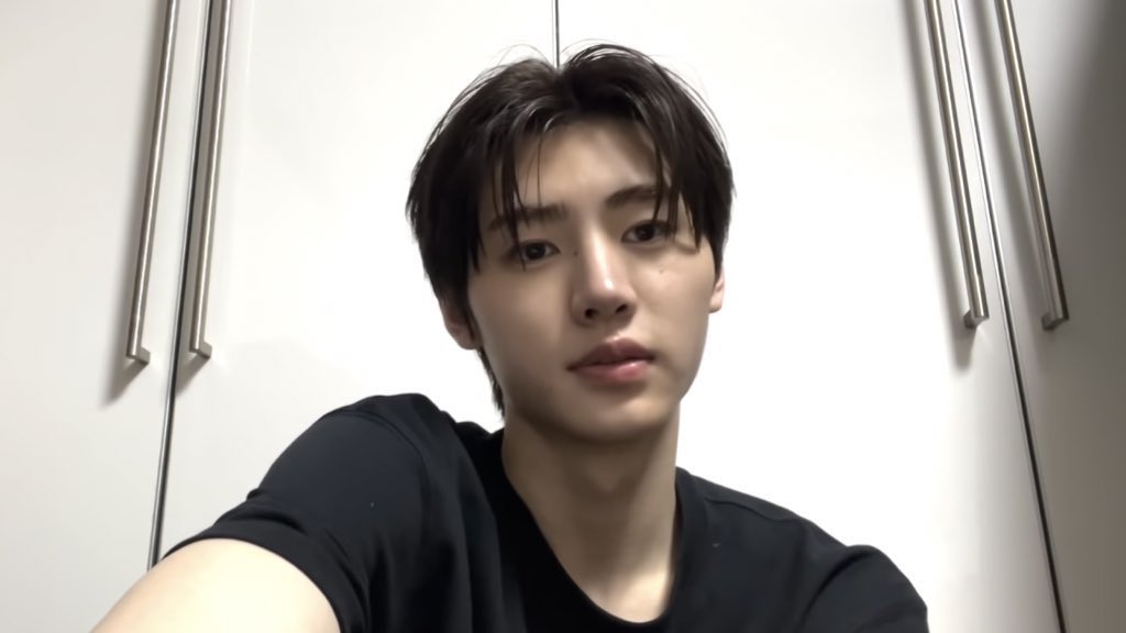 hoonhour's tweet photo. https://t.co/K0pN71AbON