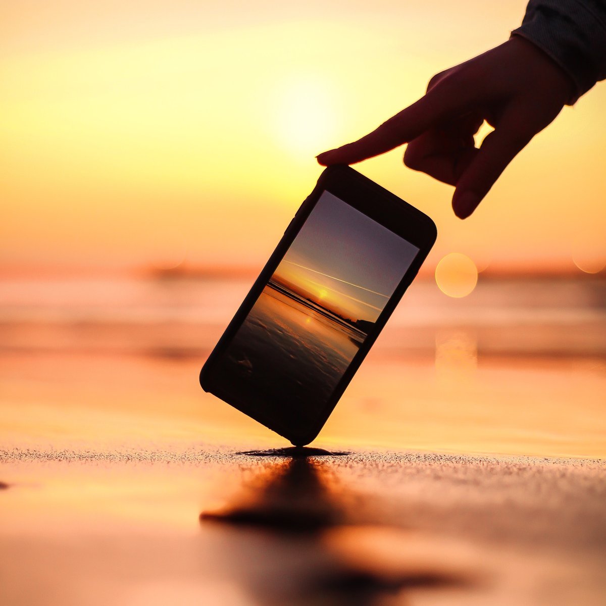 _skypod's tweet photo. Even the simplest memory can provide joy to future generations, long after your time has passed.

Create a Skypod so they never forget. 

#skypod #memories #actions #speaklove #digitaltimecapsule #lifestory #familyfirst #memories #memorylane #specialmemories #thingsthatmatter https://t.co/QwrLGDz2qC