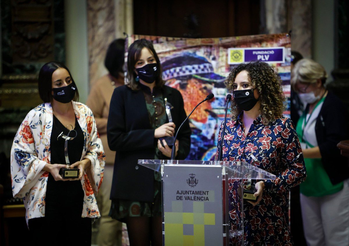 Perquè parlar del suïcidi salva vides. Gràcies a <a href="/policialocalvlc/">PoliciaLocalValència</a> i al jurat pel reconeiximent. Ha estat tot un plaer treballar al costat de les meues companyes <a href="/MartaSsup/">Marta Pascual</a> i <a href="/martagaso/">Marta Galindo</a>