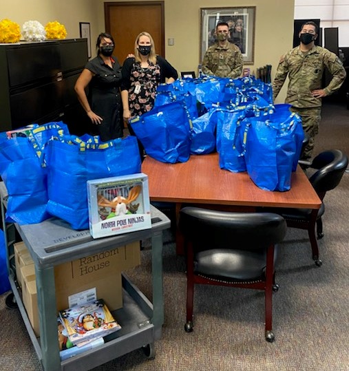 flocritaz's tweet photo. Thanks to @PappasKids, Florence Crittenton received an incredible donation of family fun kits which include games, snacks, and hot chocolate! The Holidays are a little brighter after receiving a wonderful donation. Thank you! https://t.co/l6TTAQCfJg