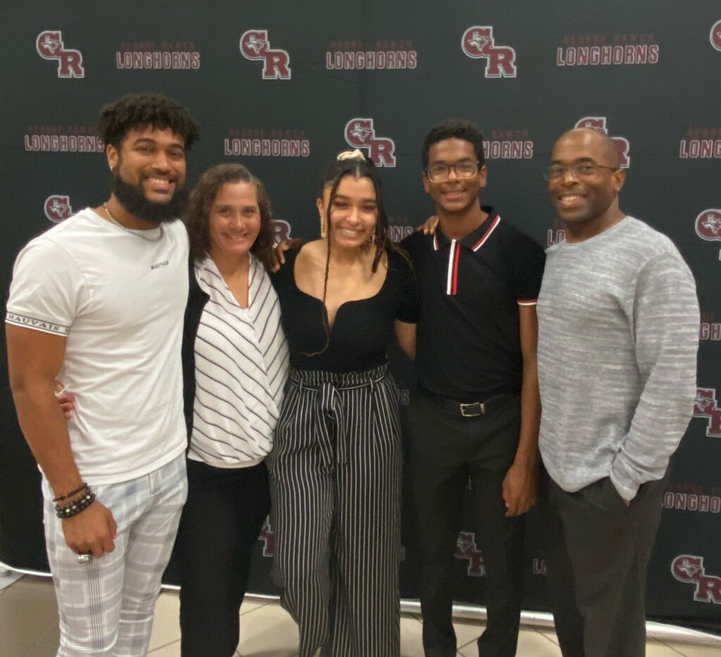 OfficialLeRoyJr's tweet photo. Fun family night @GRHS_Football #banquet βOUTWORK EVERYBODYβ #varsity #football Russell Allen received Academic All District
Iβm very #proud of his #hardwork and #dedication in the classroom! He has surprised a few people and turned some heads with on the #field also
#wergr https://t.co/J9IGD3g59q