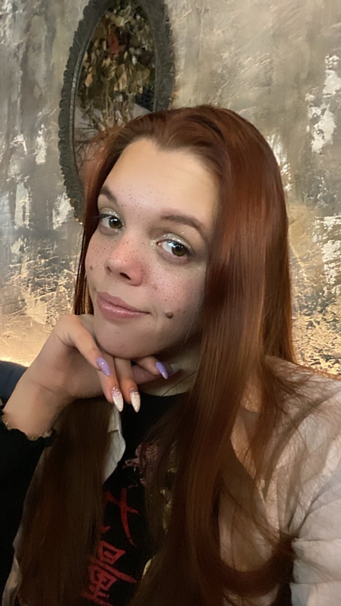 urfriendstev's tweet photo. Жду зп в Цветочной мафии
Какой идиот выдаёт зп в пятницу в 9  вечера https://t.co/44uJQJZZEA