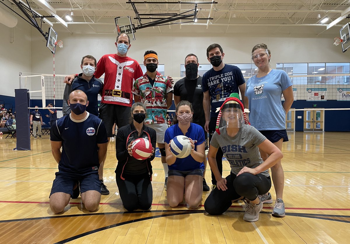 BISHouston's tweet image. Drum role please! Great sportsmanship & lots of #Bulldog #pride #unity & #respect at our Garry Wright Annual Memorial Sports Event. Congratulations to our winning #worldclass students taking home the Volley Ball trophy🏆 & #worldclass teachers taking home the soccer trophy🏆