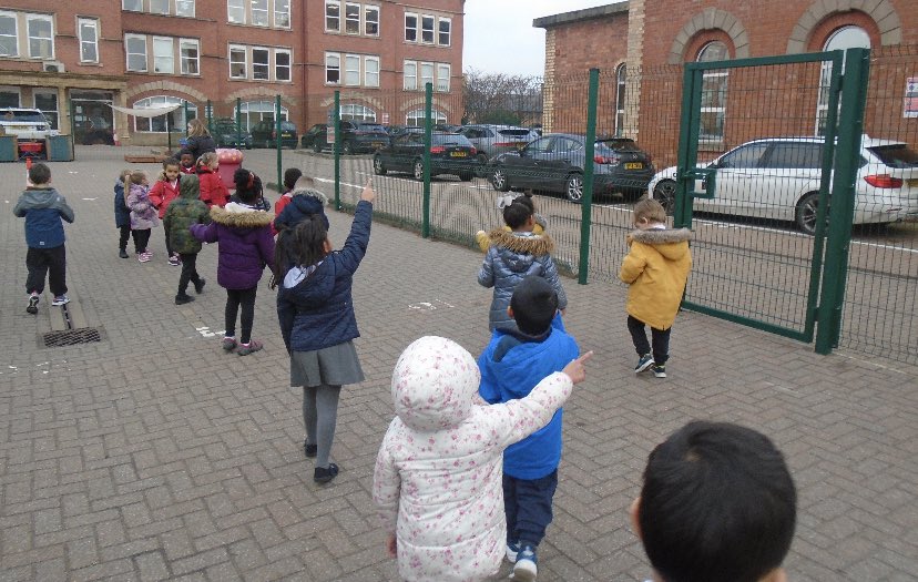 class2stmarys's tweet photo. We have had lots of fun today with our Christmassy 🎄 PE session. We were shepherds and Three Wise Men following the star 🌟 to Bethlehem. @stmarysderby @SRSCMAT https://t.co/z83brFzo1h