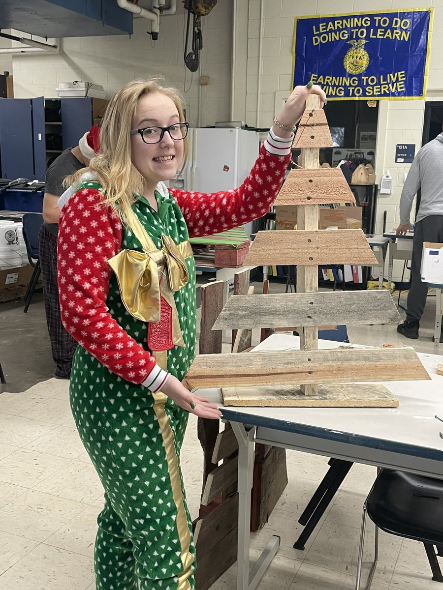 Mechanical Principle students and some of their palette tree creations #teachag #handsonlearning