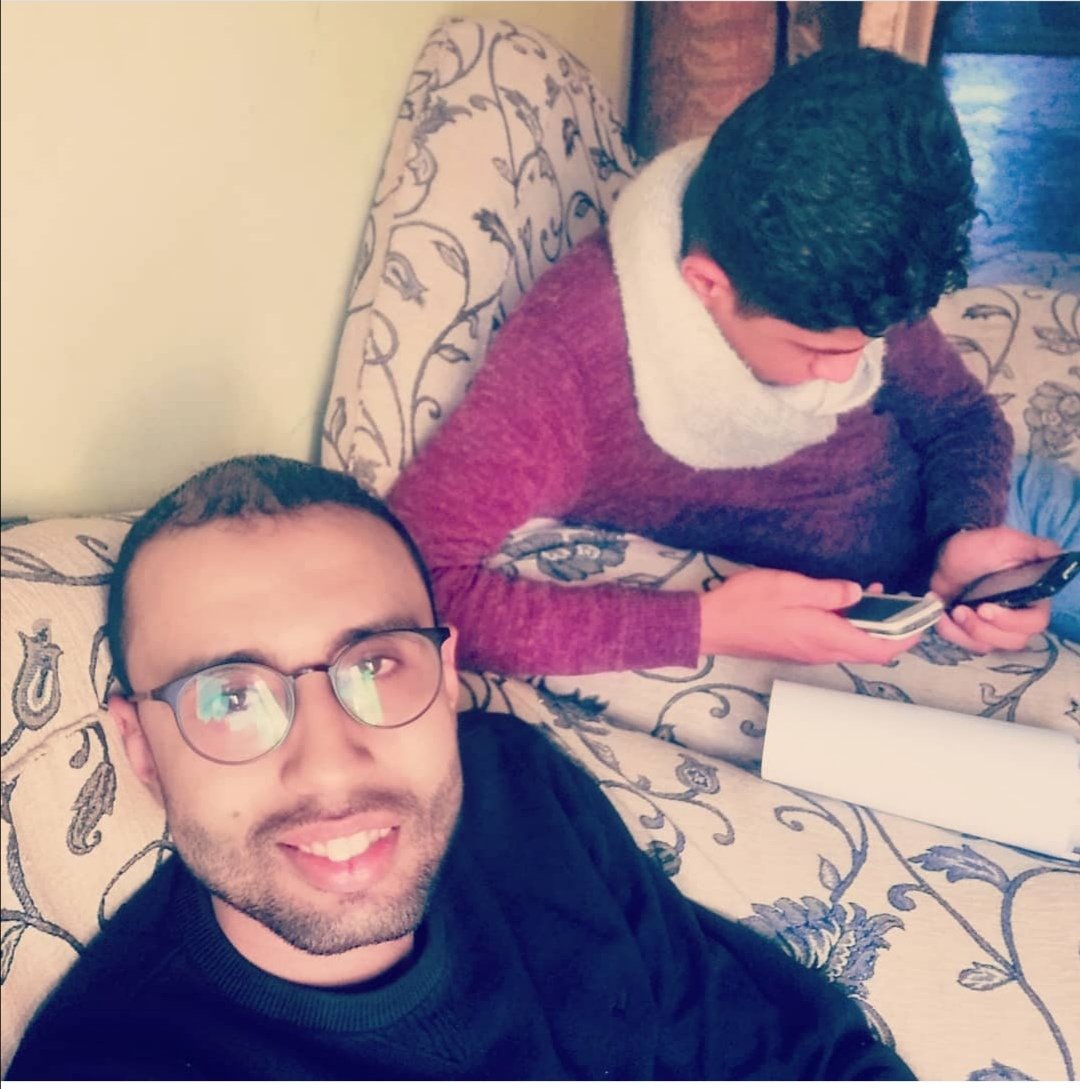 Mostafabanna11's tweet photo. يارب انت وحدك تعلم بأحوالنا نسألك يارب الصبر والرحمة والمغفرة للمغفور له بإذن الله محمود البنا. اخويا وحبيبي ونور عيني يامحمود وحشتني اوي
#محمود_شهيد_وحقه_قصاص_اكيد https://t.co/PoUMJZlGSP