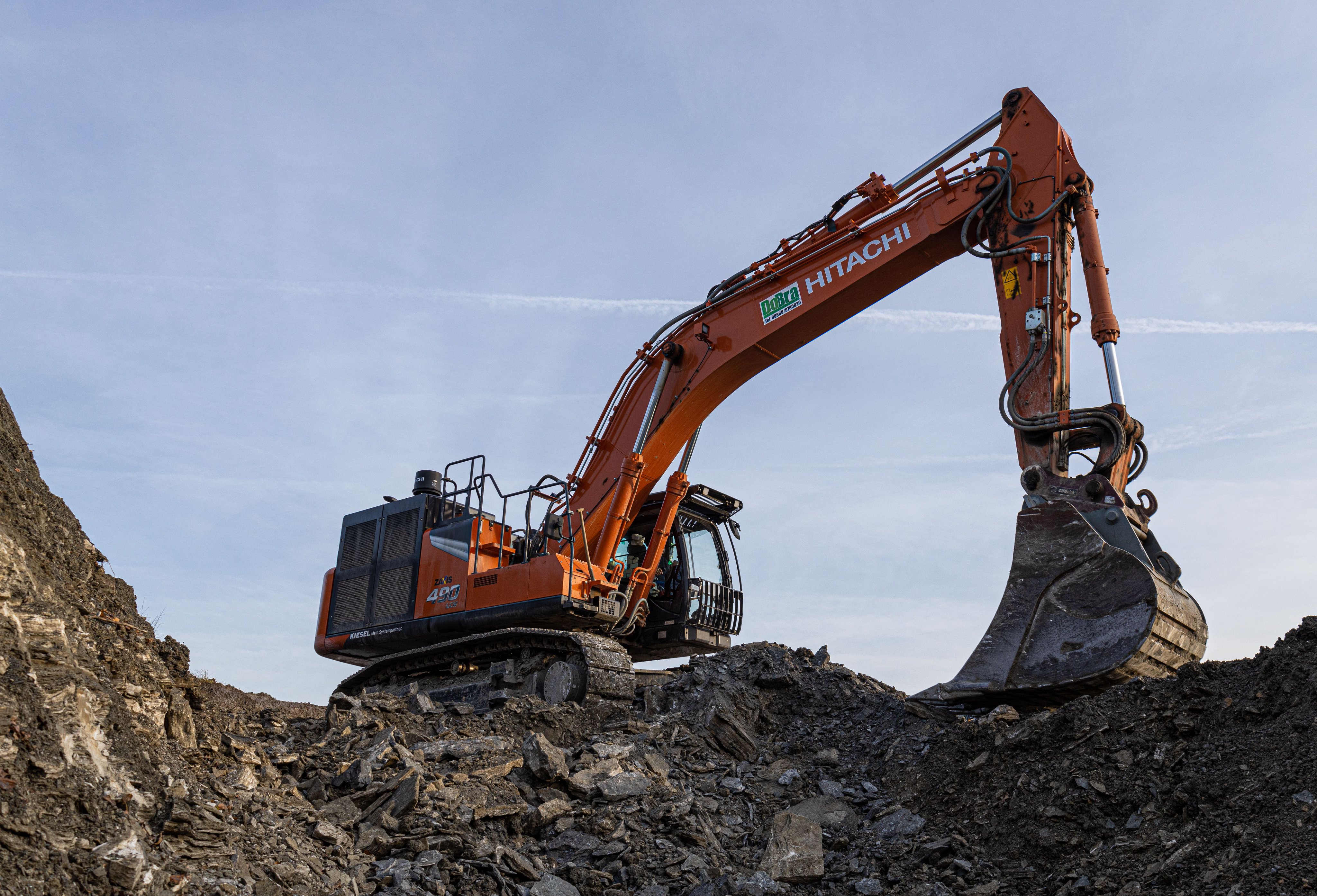Hitachi Construction on X: Hitachi Construction on X: