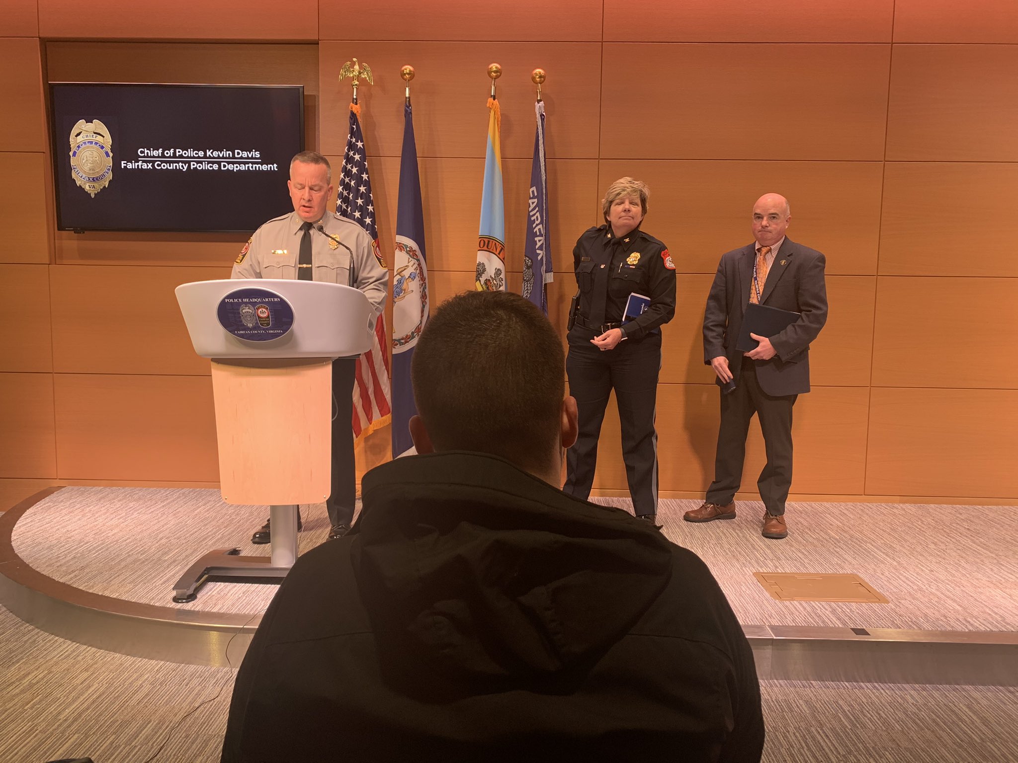 Sierra Fox on Twitter CART 🛒 KILLER Fairfax County Police