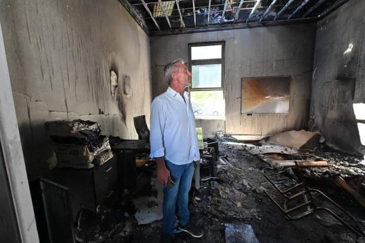 Arcioni mirando como dejó #Chubut