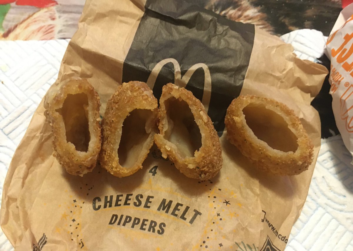 Wow! Expectation vs reality is waaaay off. Think I’ll leave it another 10 years before putting myself through that again. And they forgot the dip. <a href="/McDonaldsUK/">McDonald's UK</a>  😡