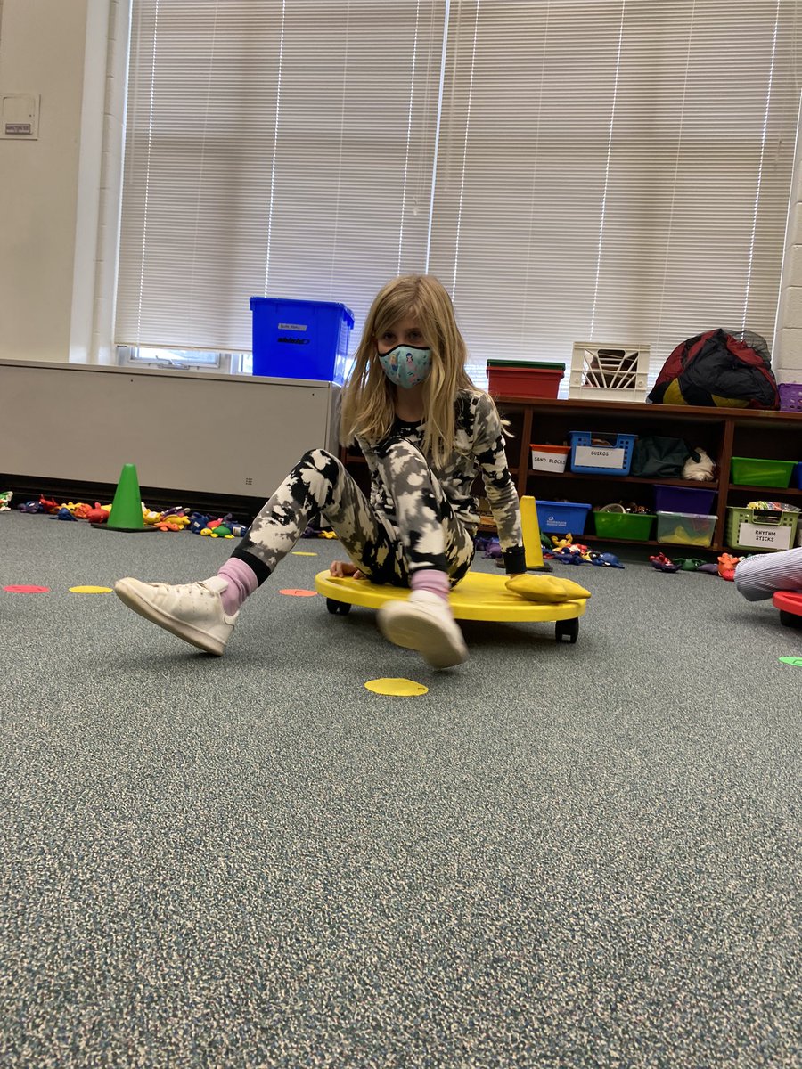 Mrs. Hubbard (Ms. Petro) tweet media